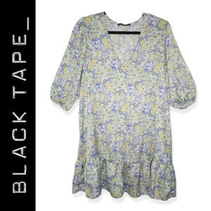 BLACK TAPE_ Printed Satin Shift Dress with Ruffle Hem, 3/4 Sleeves, L